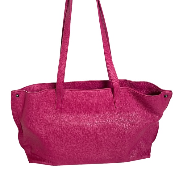***SOLD*** AKRIS | Authentic 100% leather Pink Medium Foldable Tote Star Bag - Picture 6 of 15